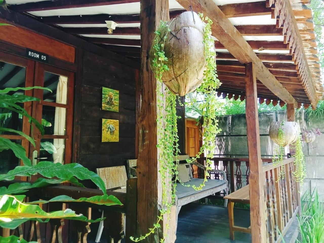 Tahlia'S Villa Sorongjukung Exterior photo