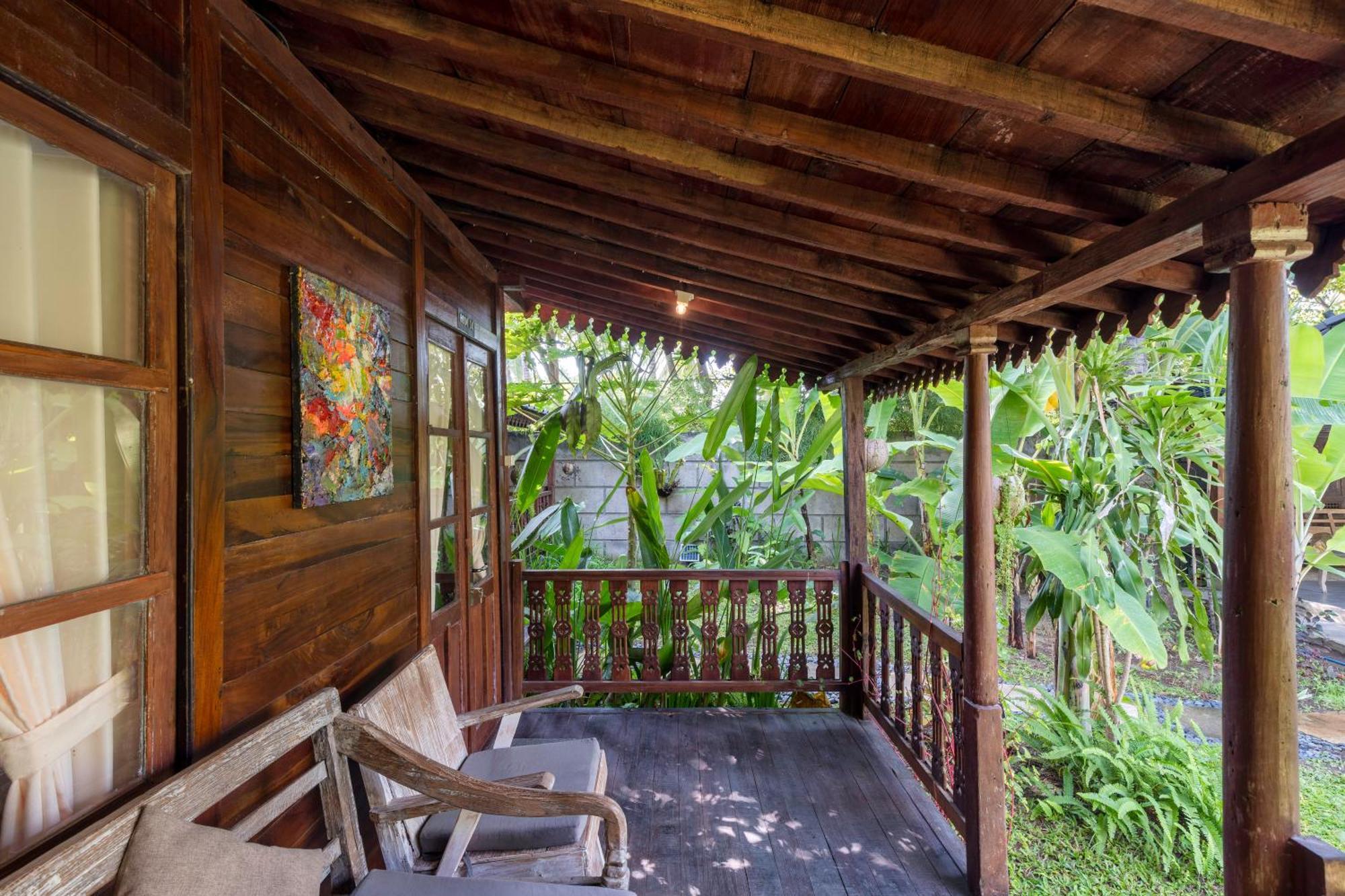 Tahlia'S Villa Sorongjukung Exterior photo