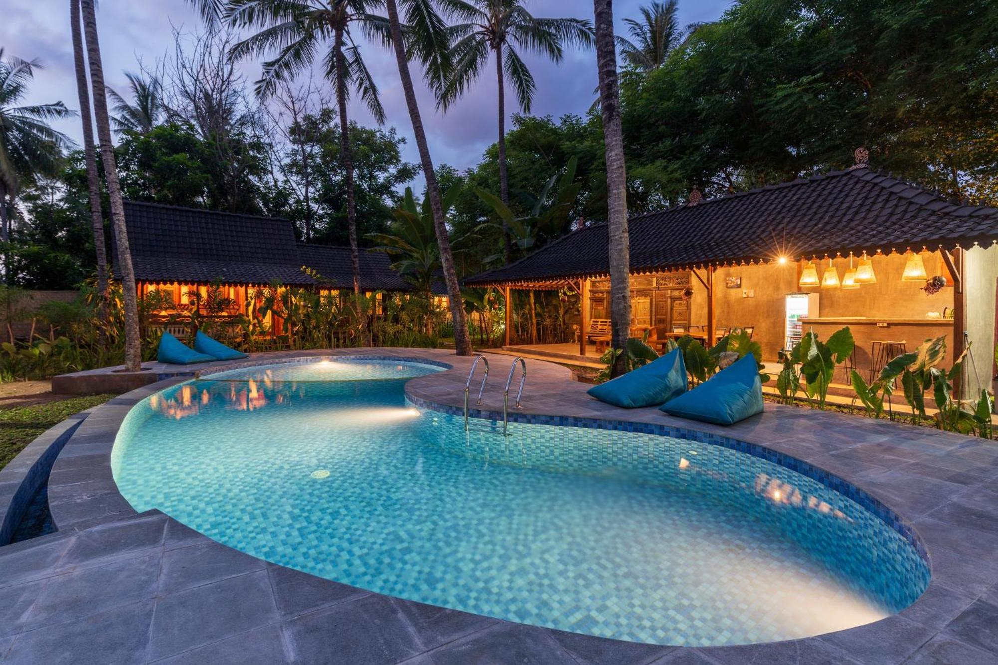 Tahlia'S Villa Sorongjukung Exterior photo