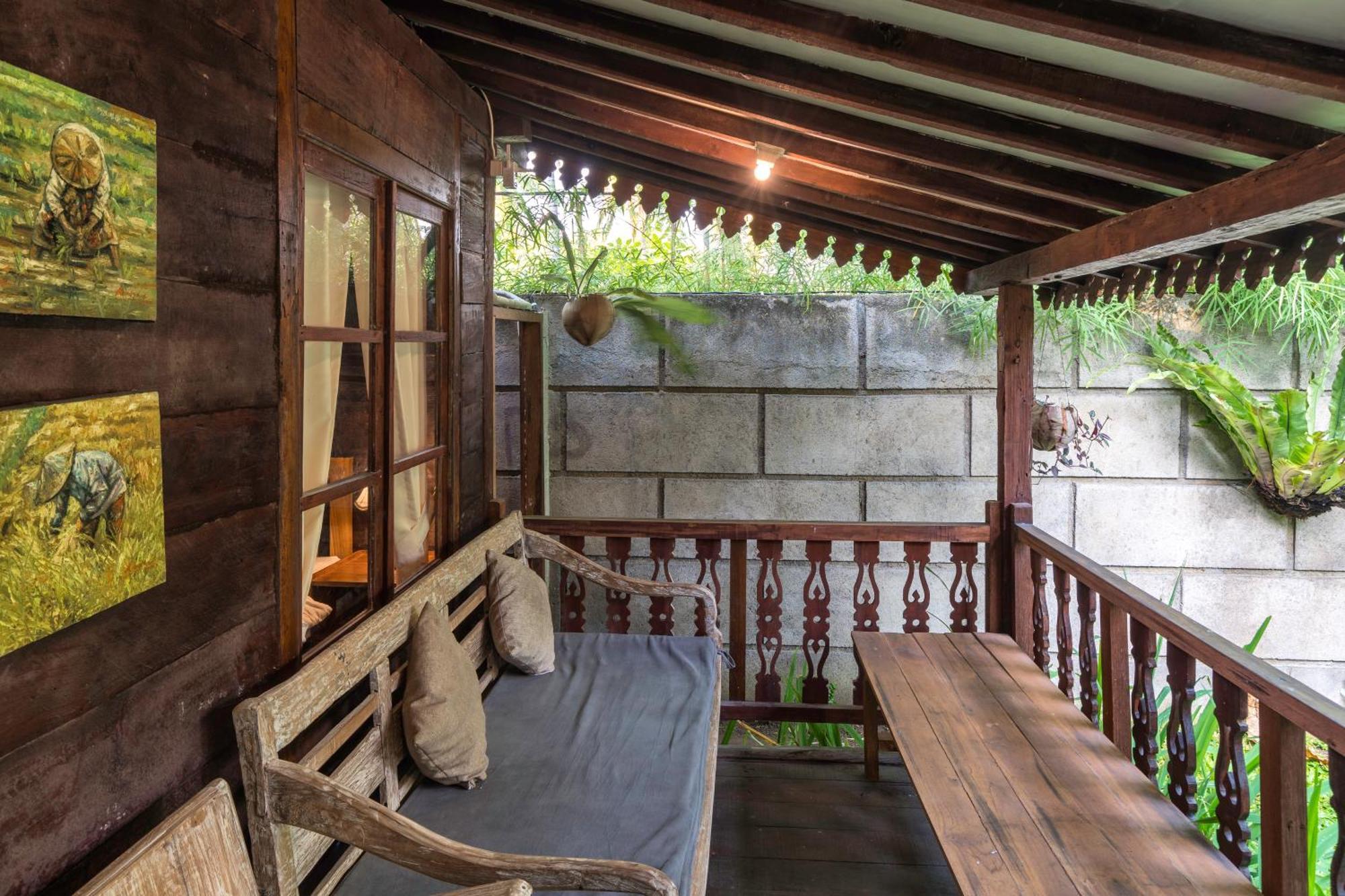 Tahlia'S Villa Sorongjukung Exterior photo