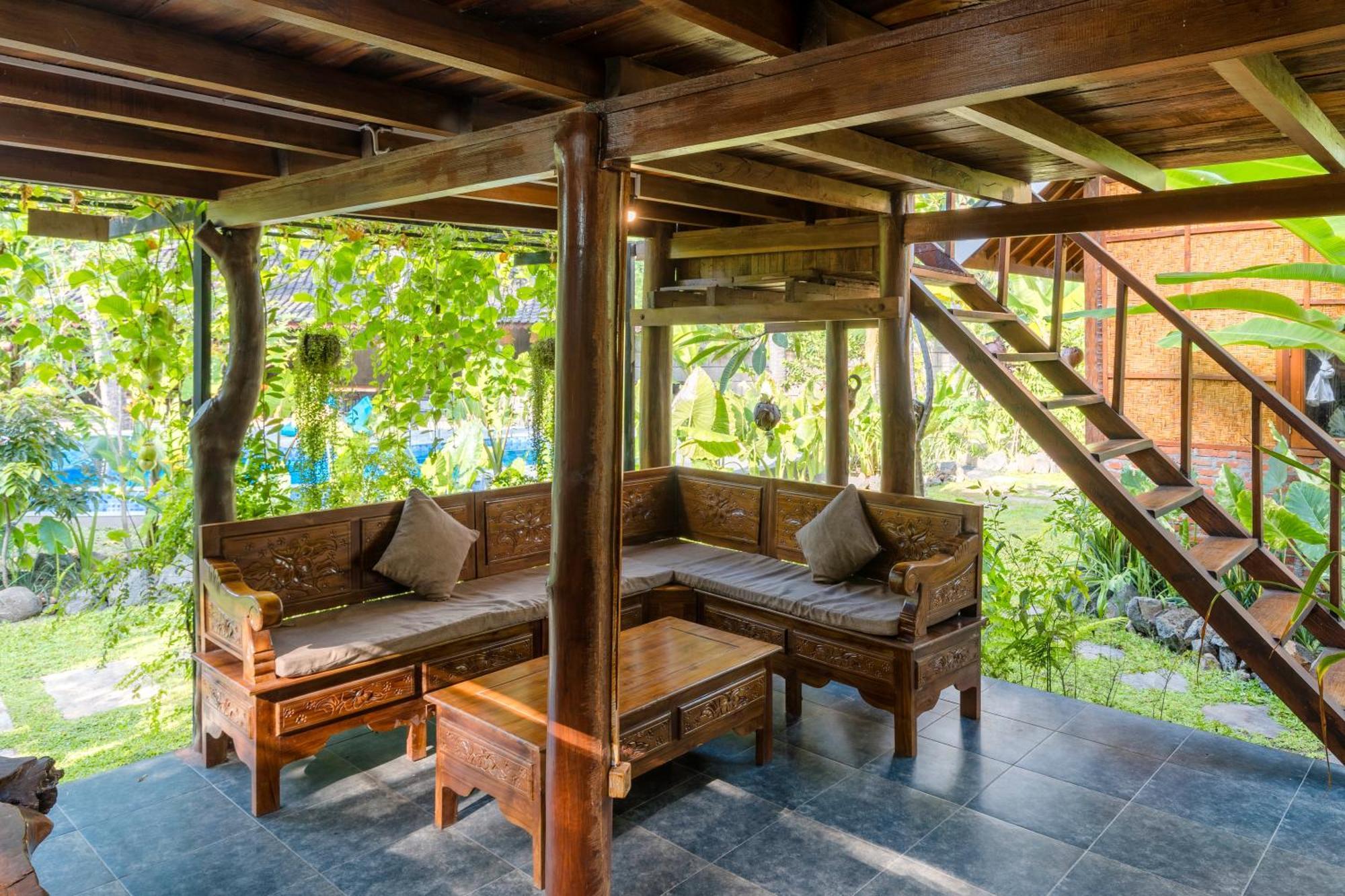 Tahlia'S Villa Sorongjukung Exterior photo